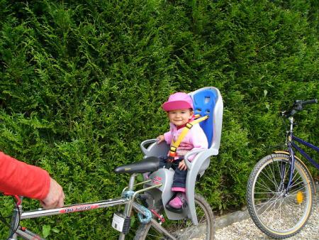 1ere sortie en velo pour la tiote !!